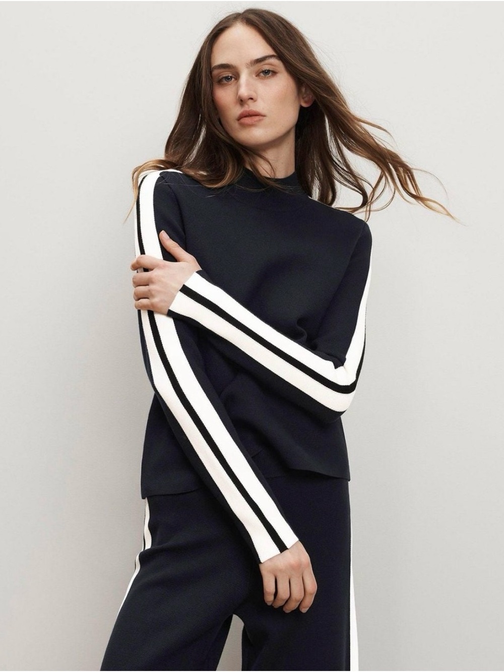 Veronica Beard Asante Knit Pullover Crewneck Sweater White Sleeve Stripes XS